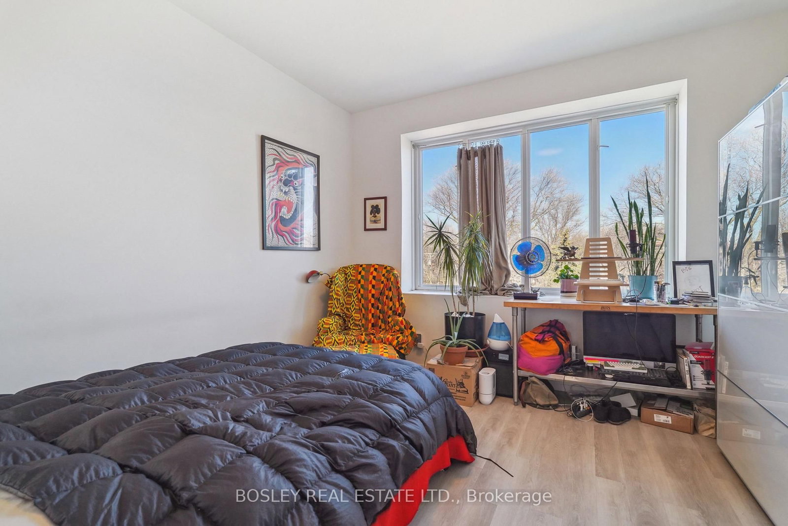 890 Queen Street W • Toronto, ON photo 11