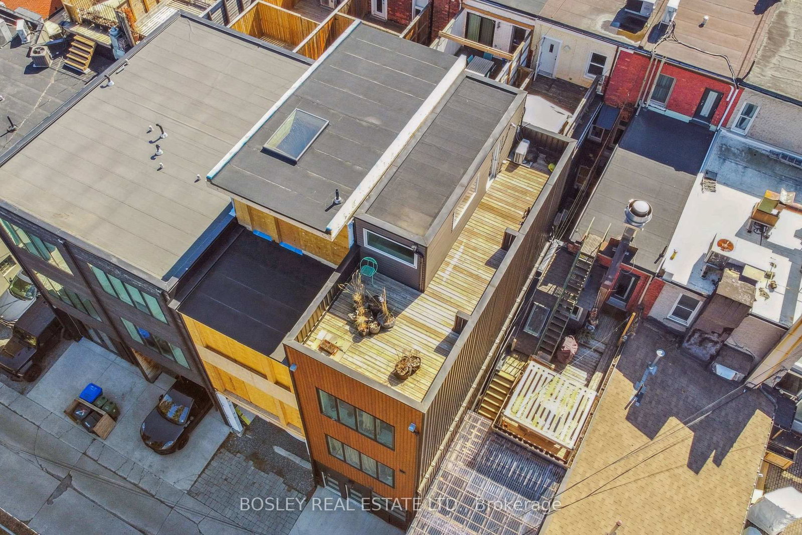 890 Queen Street W • Toronto, ON photo 20
