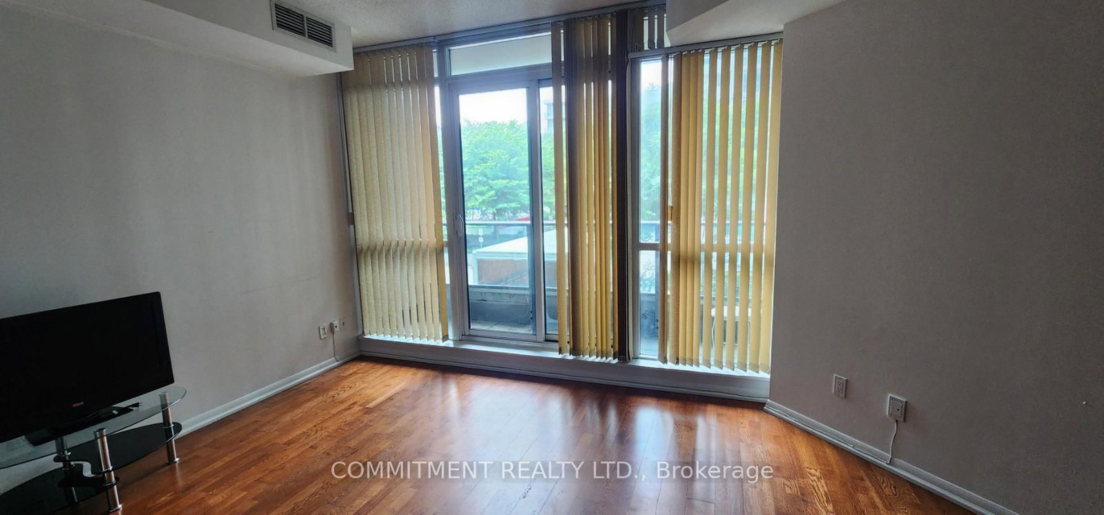 215 Fort York Boulevard • ##215 • Toronto, ON photo 4