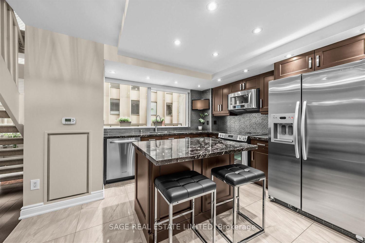 80 Cumberland Street • #303 • Toronto, ON photo 11