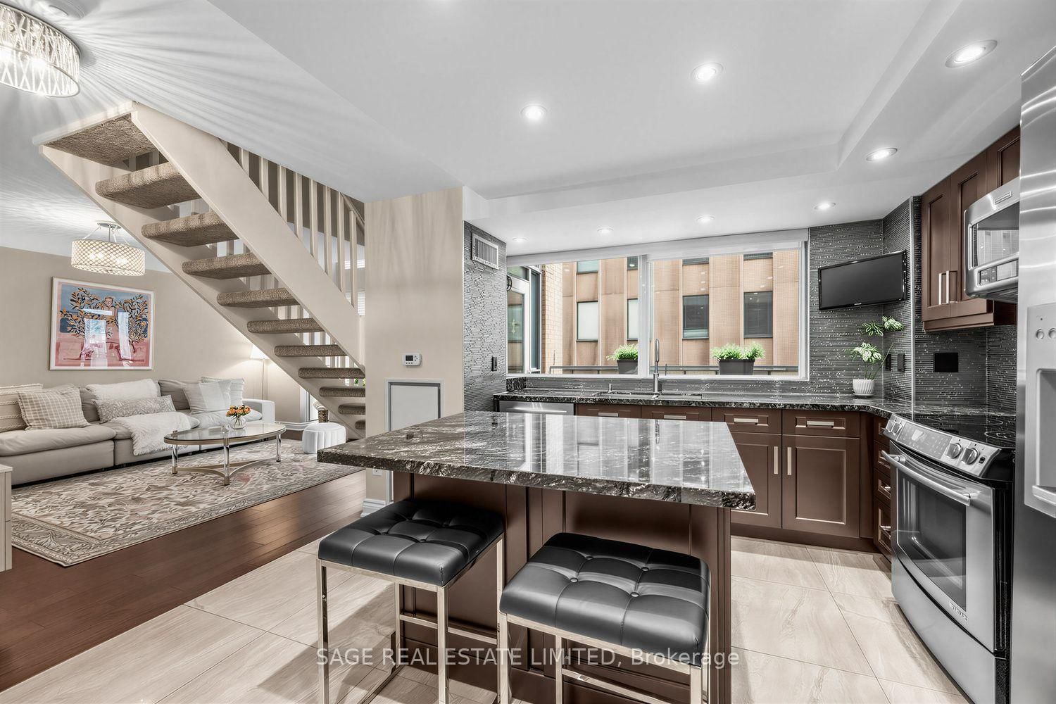 80 Cumberland Street • #303 • Toronto, ON photo 12