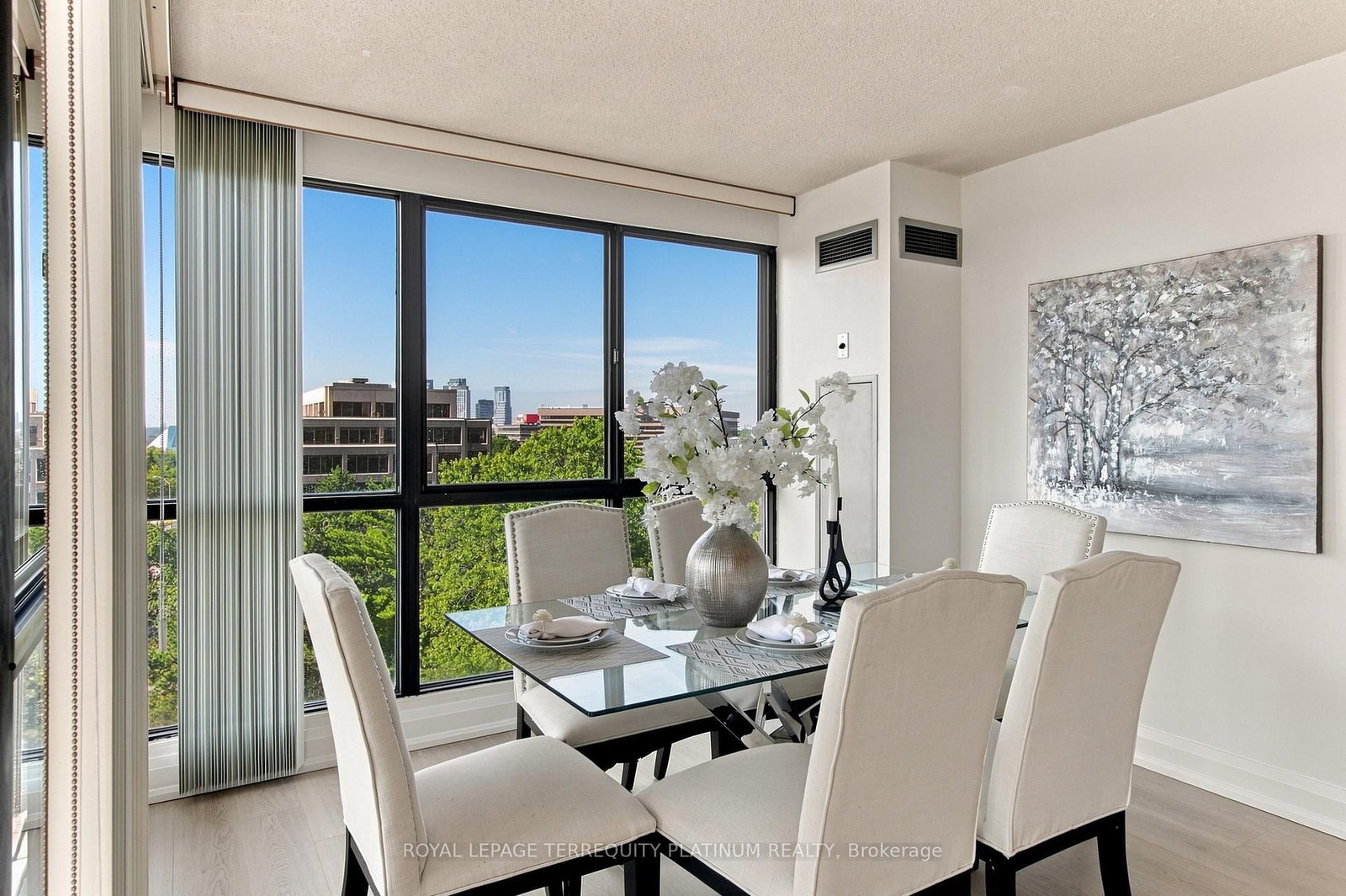 1 Concorde Place • #802 • Toronto, ON photo 10