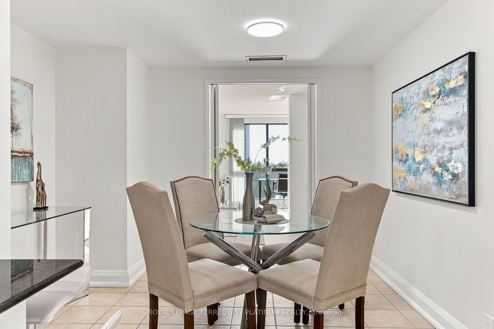 1 Concorde Place • #802 • Toronto, ON photo 15
