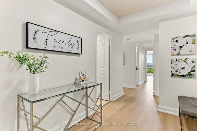 802 - 1 Concorde Place