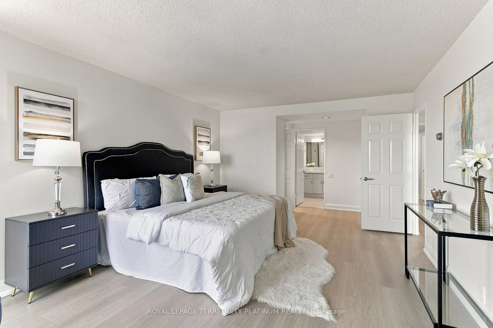 1 Concorde Place • #802 • Toronto, ON photo 20