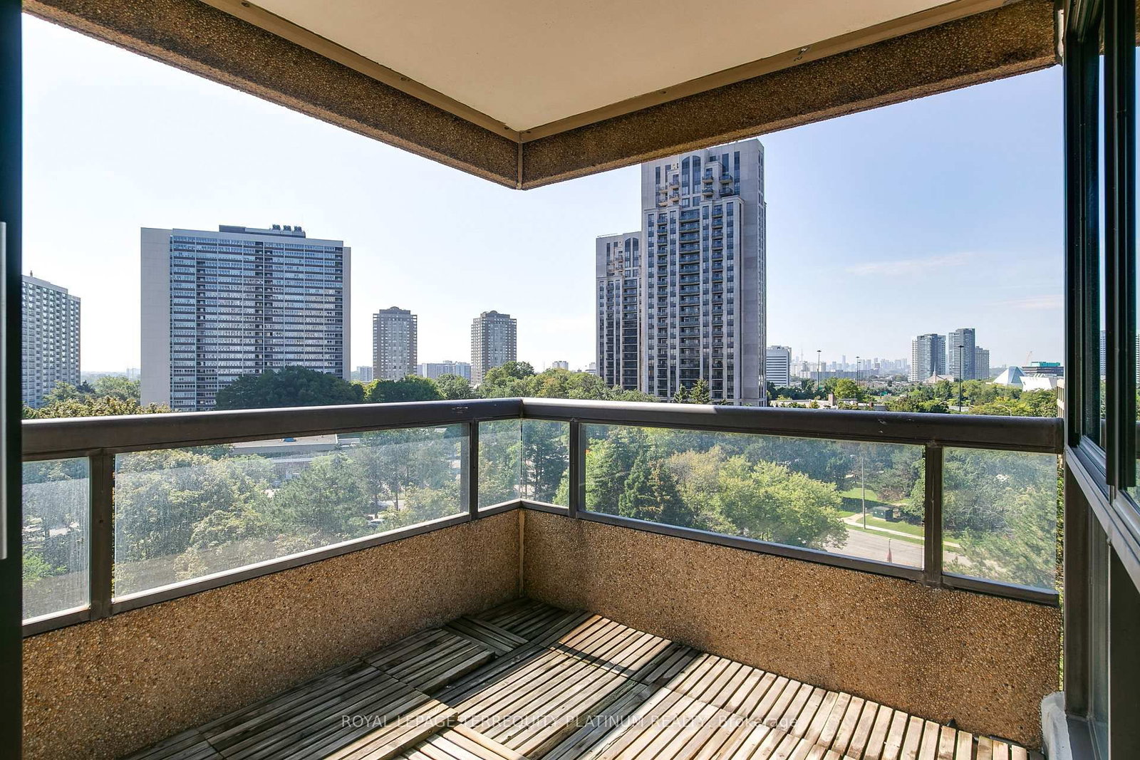 1 Concorde Place • #802 • Toronto, ON photo 23