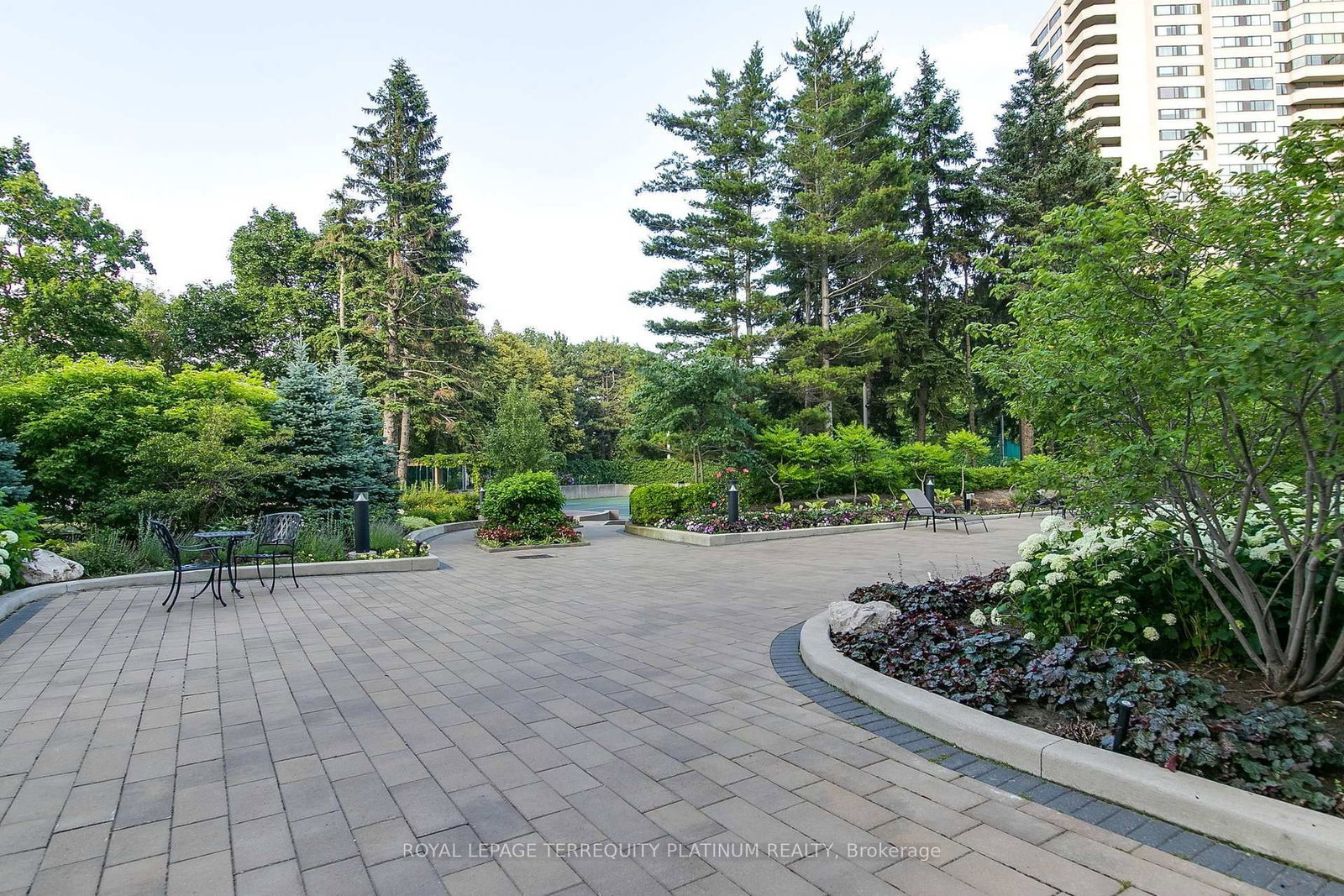 1 Concorde Place • #802 • Toronto, ON photo 39