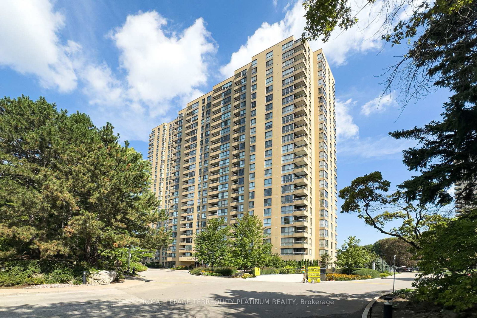 1 Concorde Place • #802 • Toronto, ON photo 47
