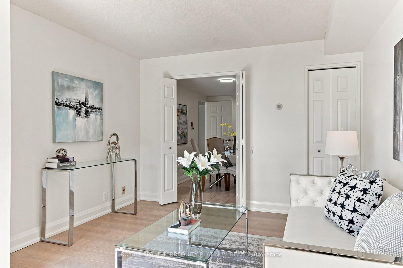 1 Concorde Place • #802 • Toronto, ON photo 8