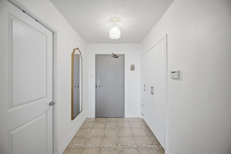 501 - 5460 Yonge Street