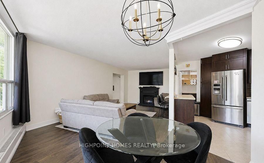 60 Pavane Linkway Way • #301 • Toronto, ON photo 15