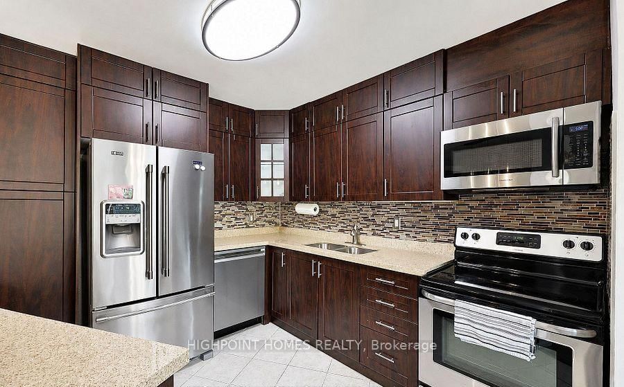 60 Pavane Linkway Way • #301 • Toronto, ON photo 17