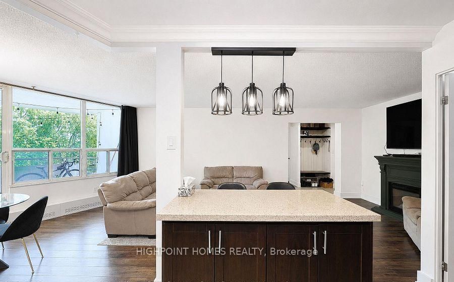 60 Pavane Linkway Way • #301 • Toronto, ON photo 19
