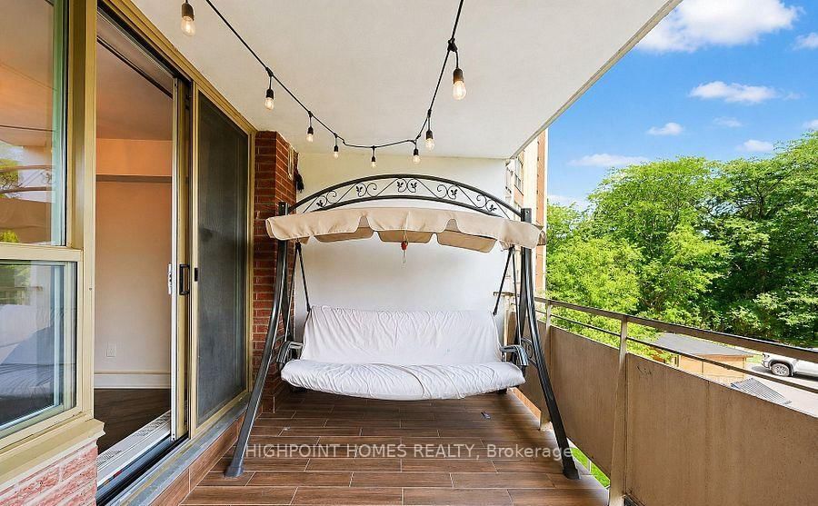 60 Pavane Linkway Way • #301 • Toronto, ON photo 29