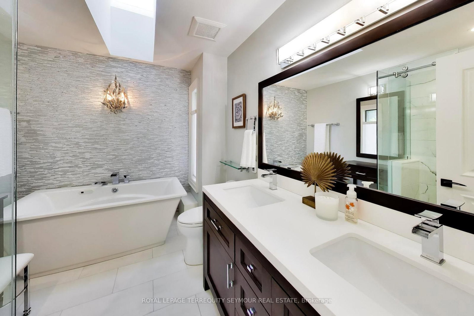 69 Taunton Road • Toronto, ON photo 21
