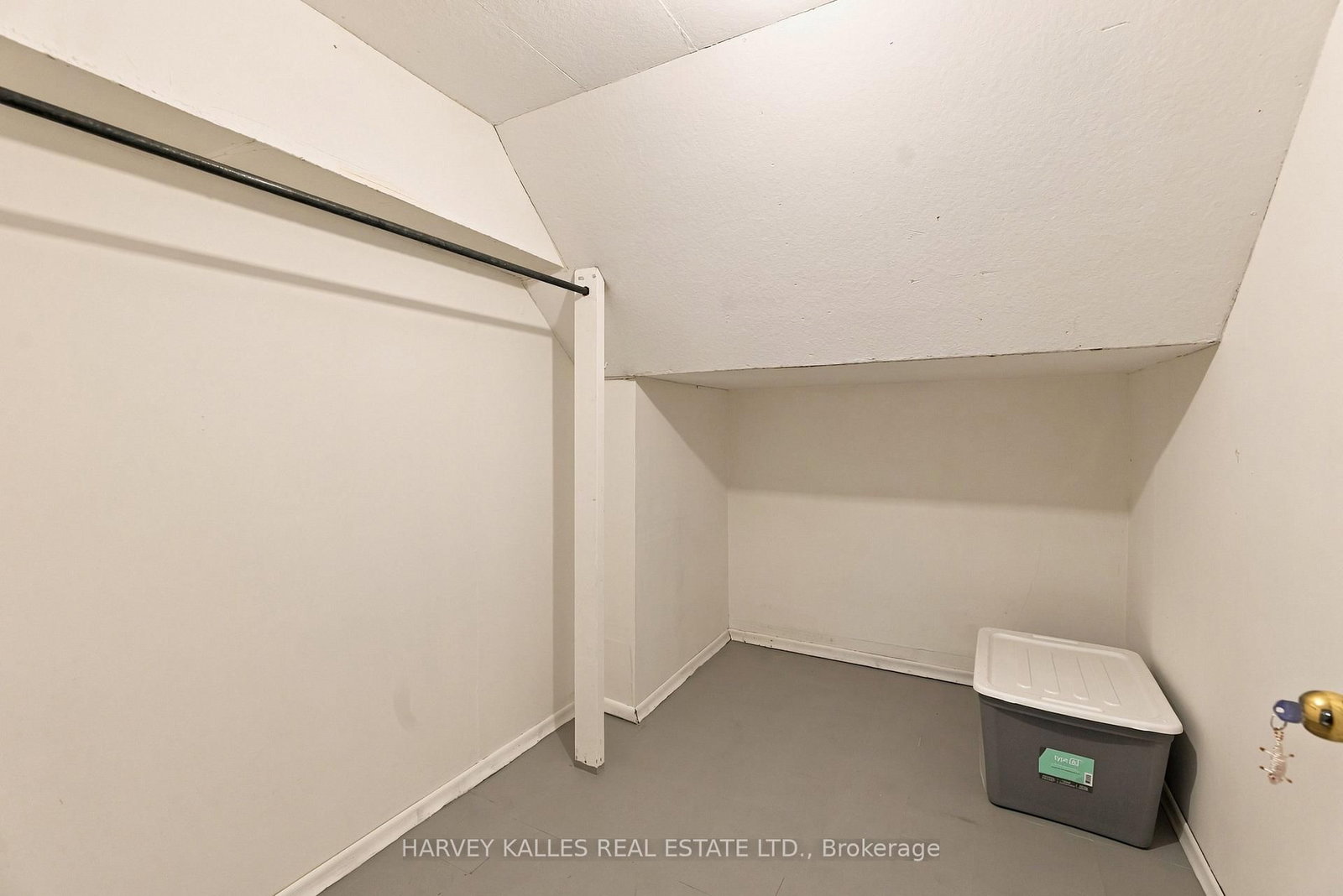 231 Glengrove Avenue W • Toronto, ON photo 30