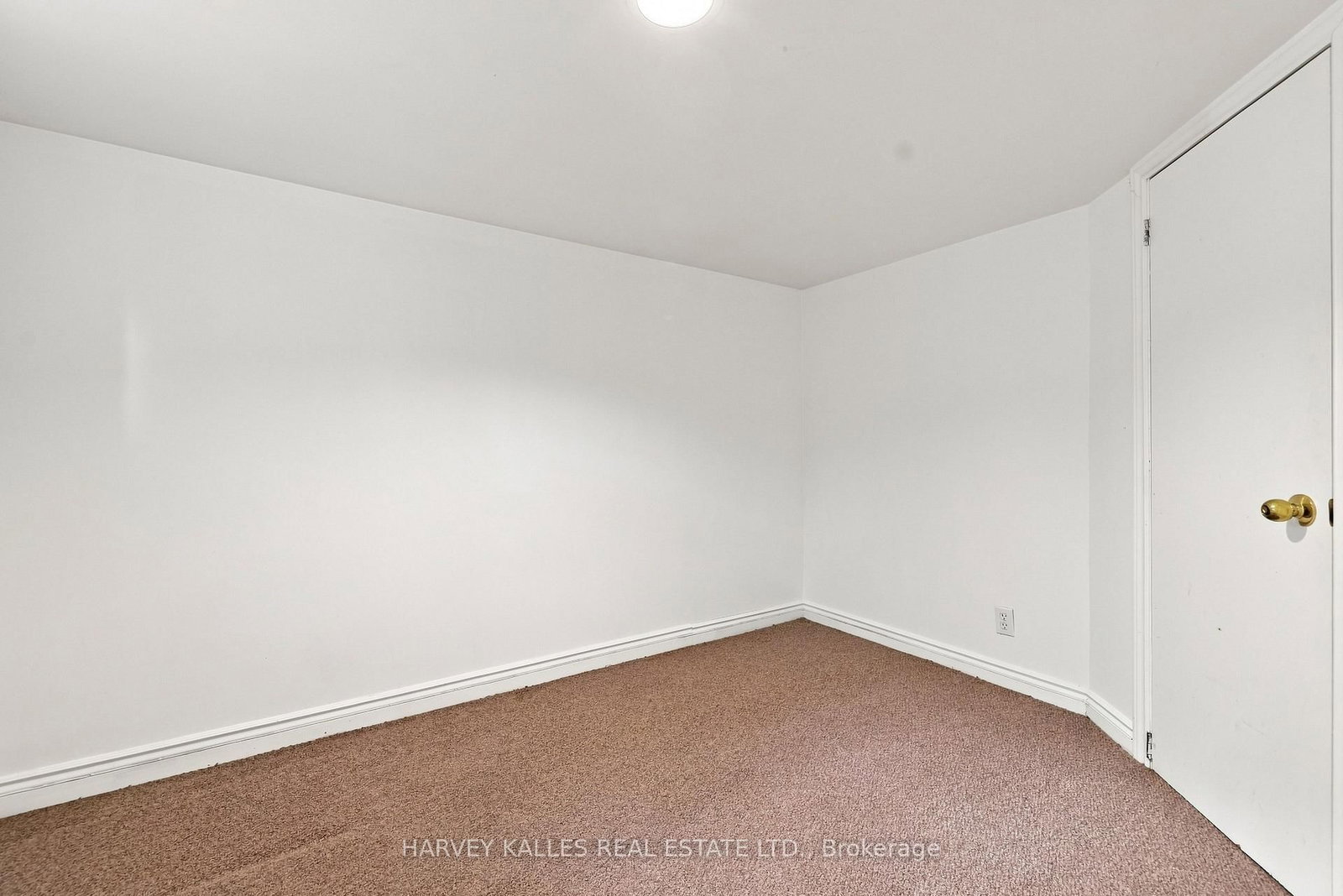 231 Glengrove Avenue W • Toronto, ON photo 32