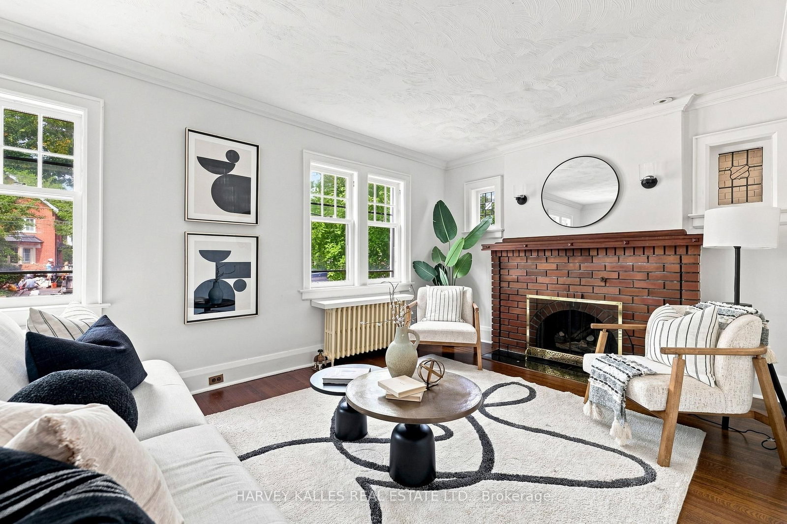 231 Glengrove Avenue W • Toronto, ON photo 8