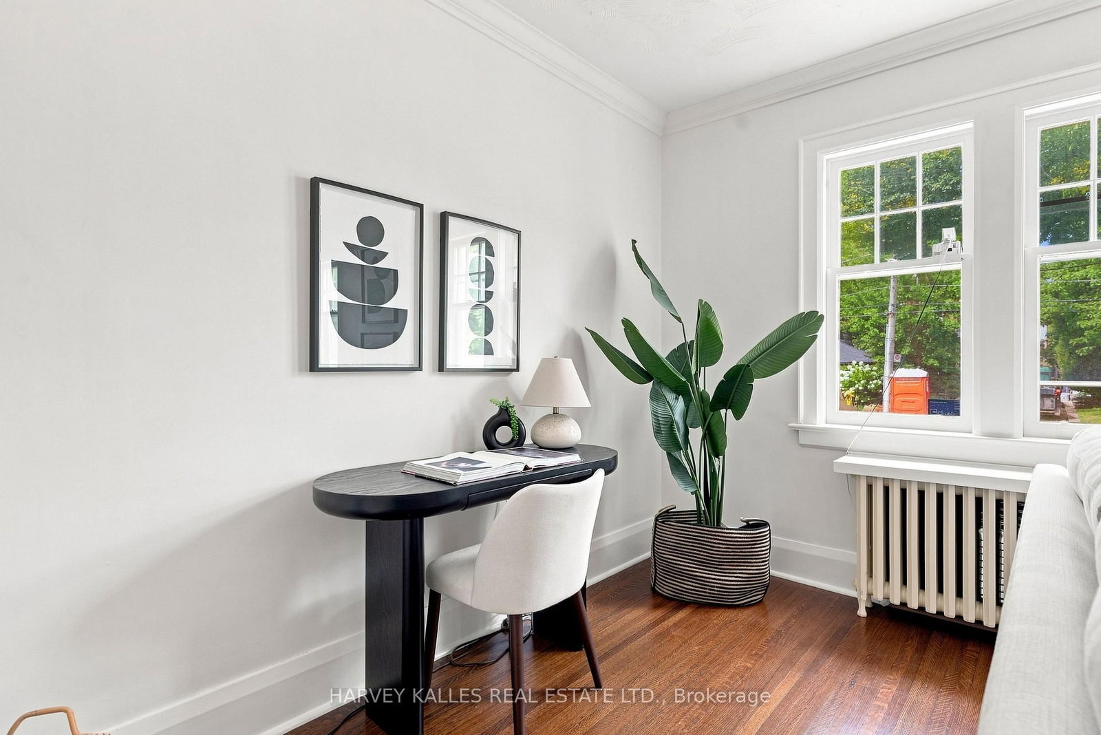 231 Glengrove Avenue W • Toronto, ON photo 9