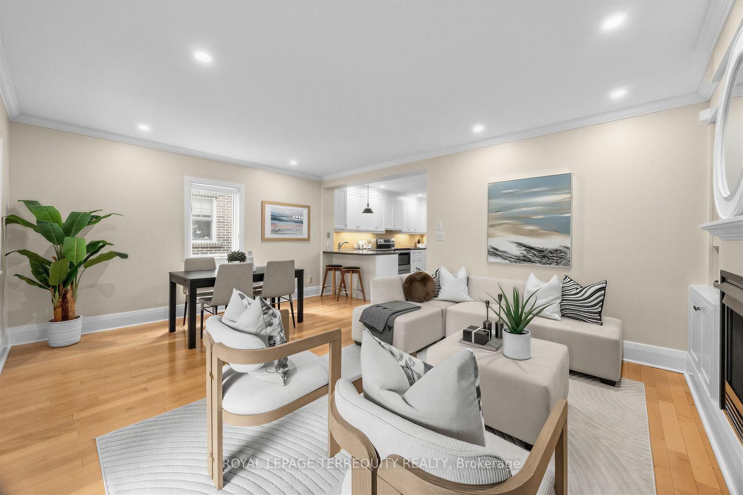 81 Stibbard Avenue • Toronto, ON photo 17