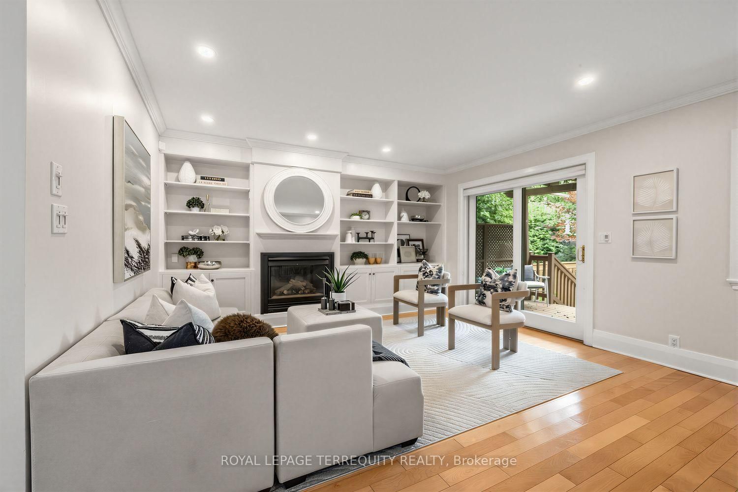 81 Stibbard Avenue • Toronto, ON photo 18