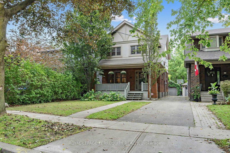 81 Stibbard Avenue