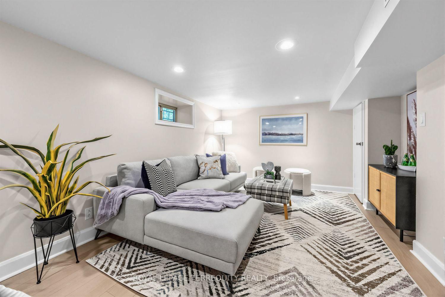 81 Stibbard Avenue • Toronto, ON photo 30