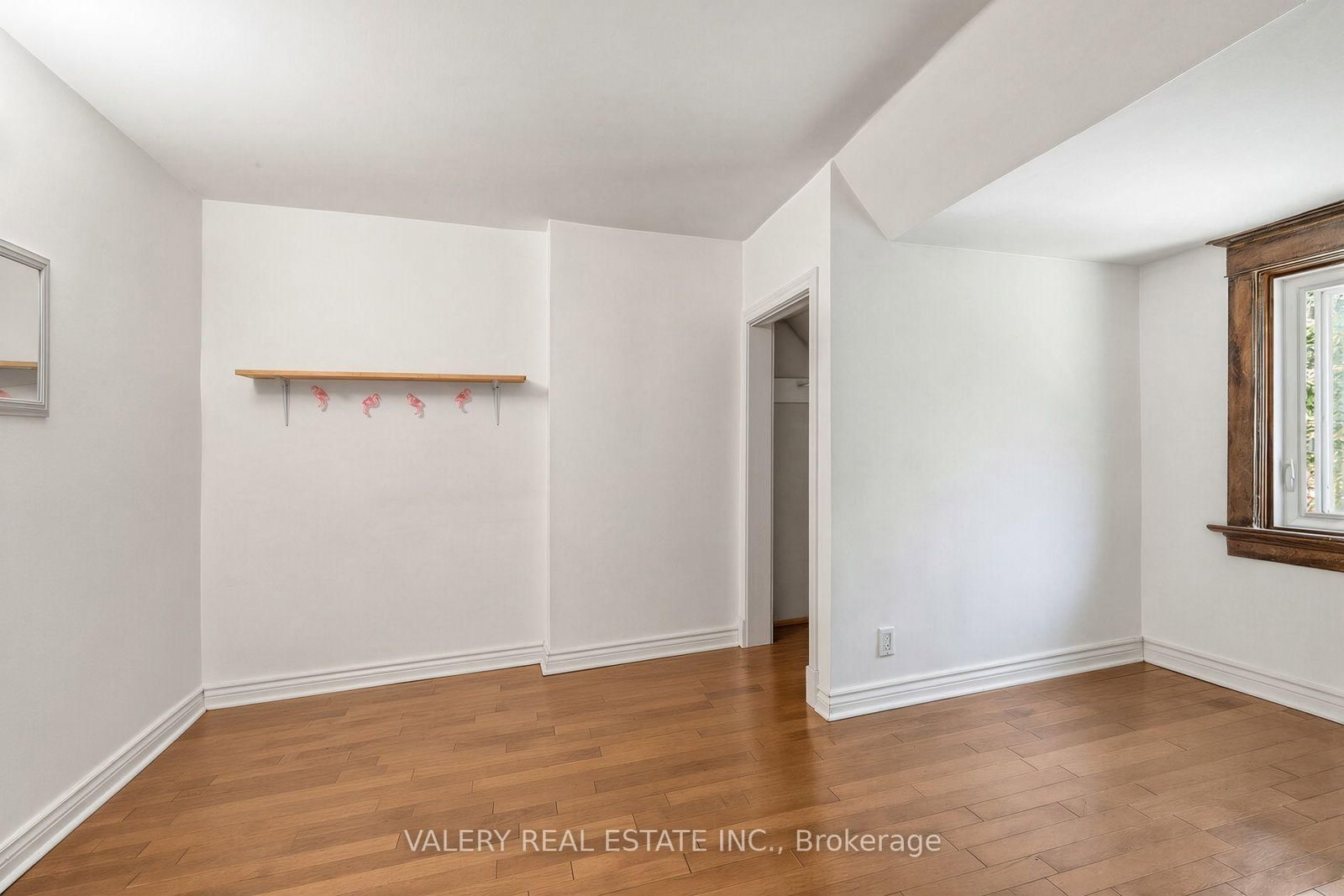 472 Crawford Street • Toronto, ON photo 12