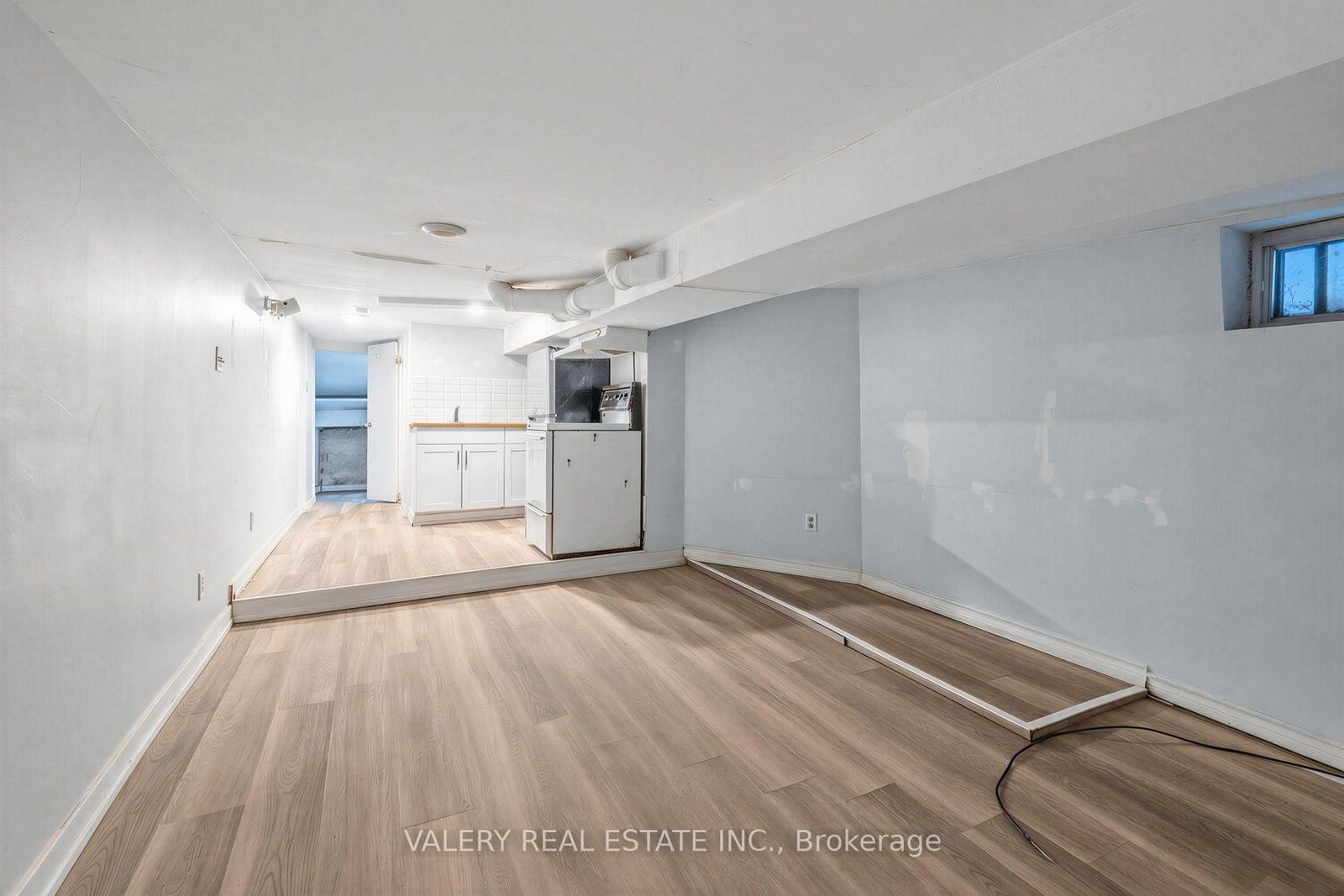 472 Crawford Street • Toronto, ON photo 25