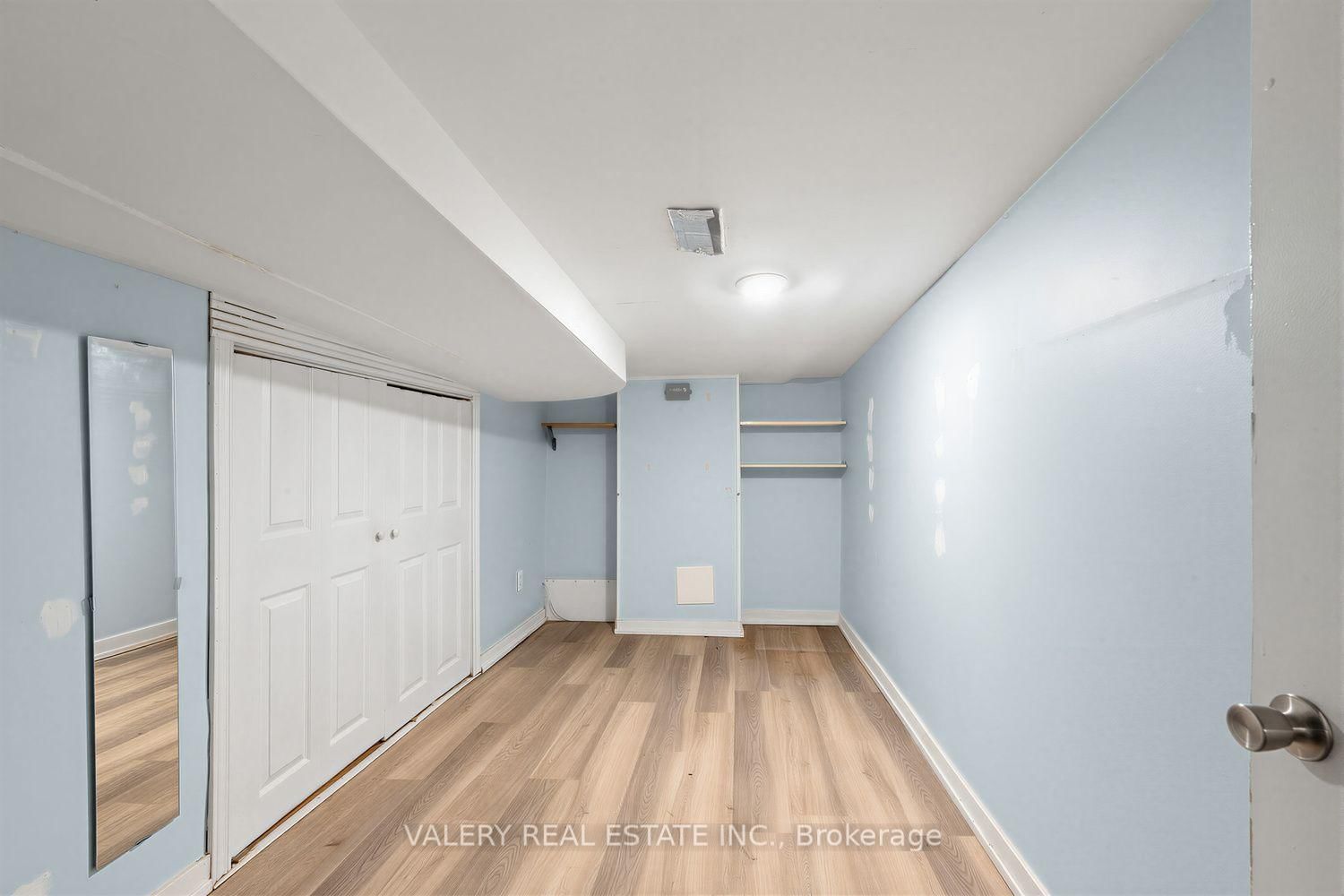 472 Crawford Street • Toronto, ON photo 29