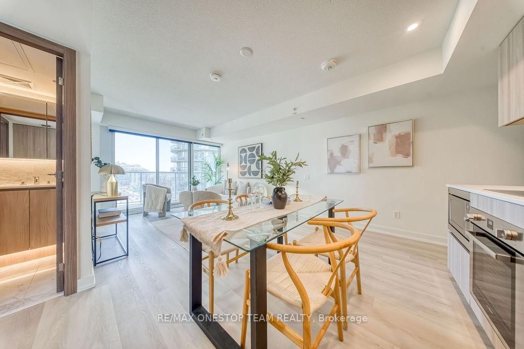17 Bathurst Street • #1510 • Toronto, ON photo 16