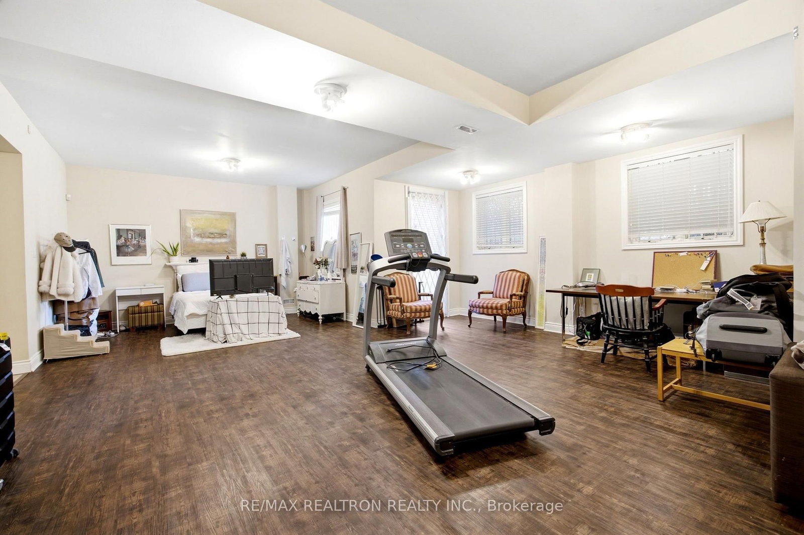 50 Viewmount Avenue • Toronto, ON photo 12