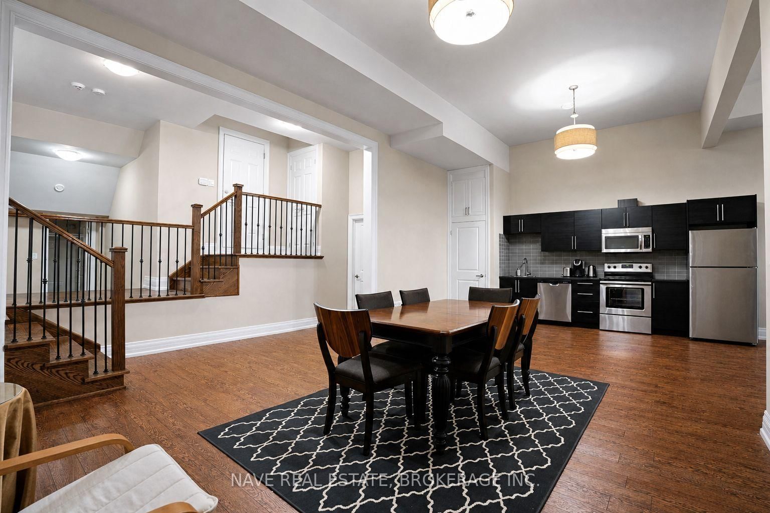 136 Homewood Avenue • Toronto, ON photo 38