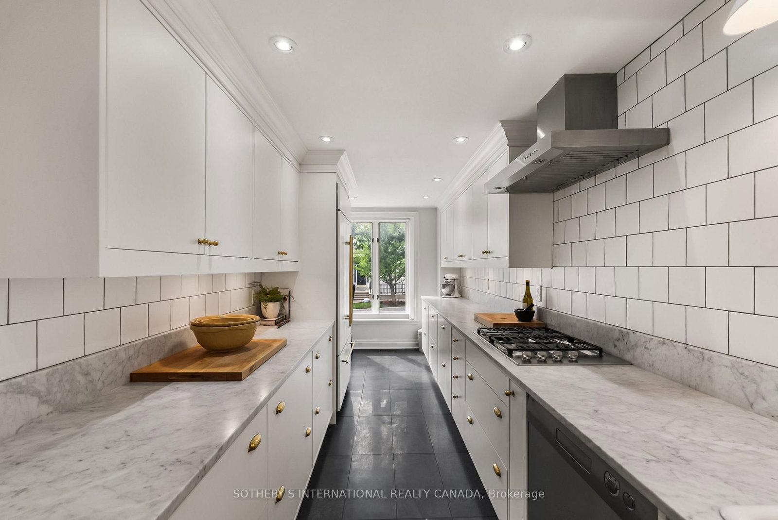 213 Walmer Road • Toronto, ON photo 15