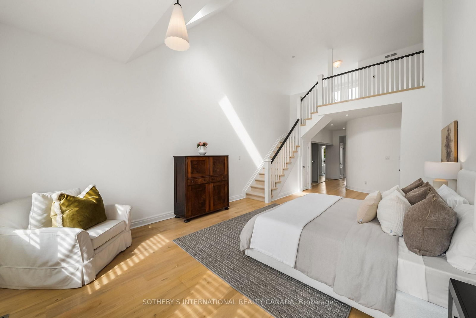 213 Walmer Road • Toronto, ON photo 29