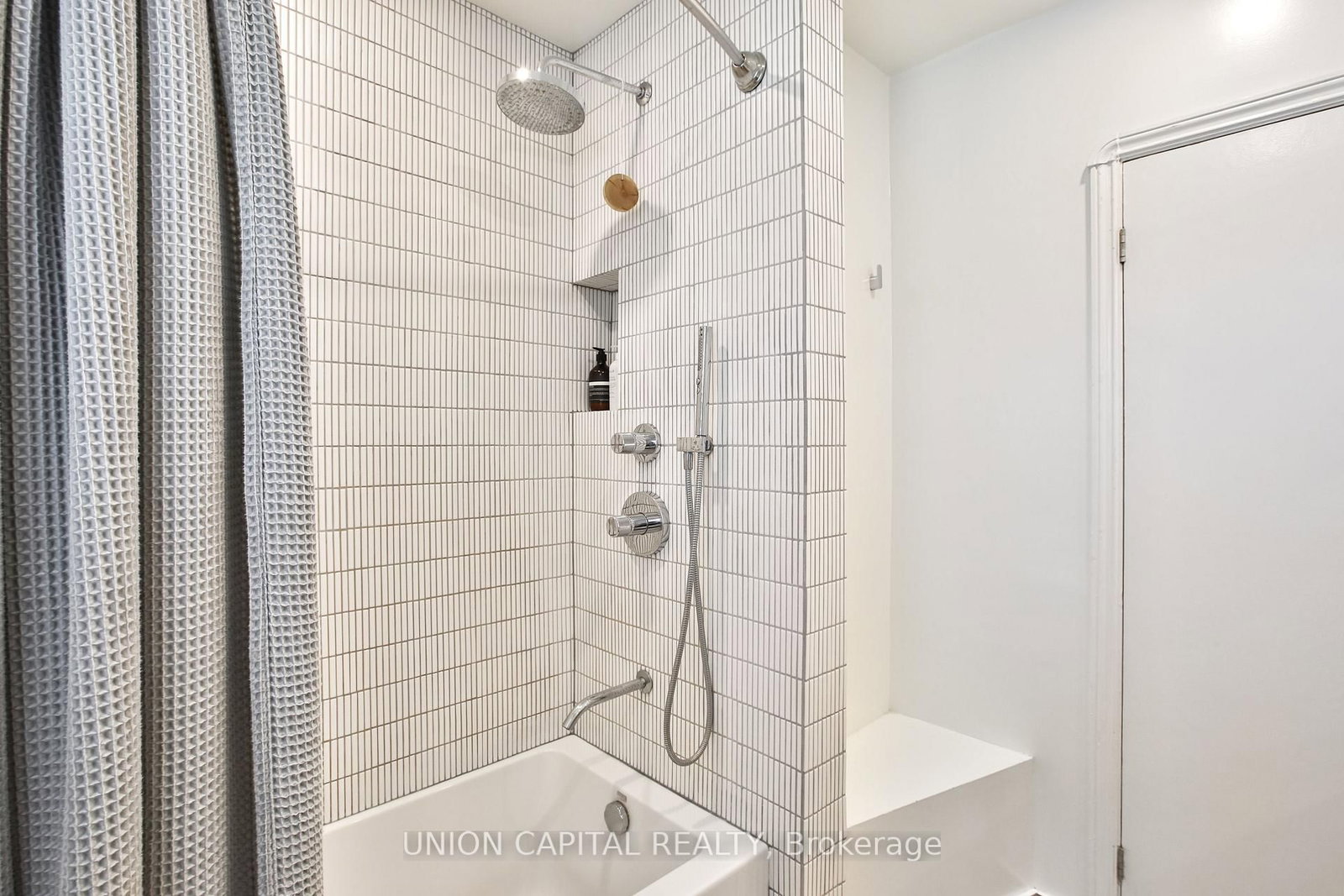 81 Thursfield Crescent • Toronto, ON photo 23