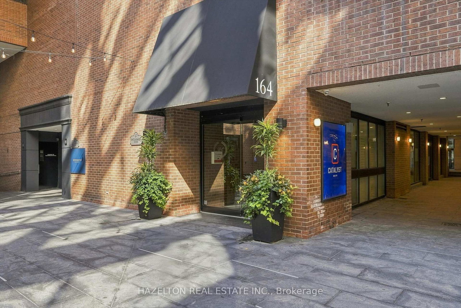 164 Cumberland Street • #608 • Toronto, ON photo 1
