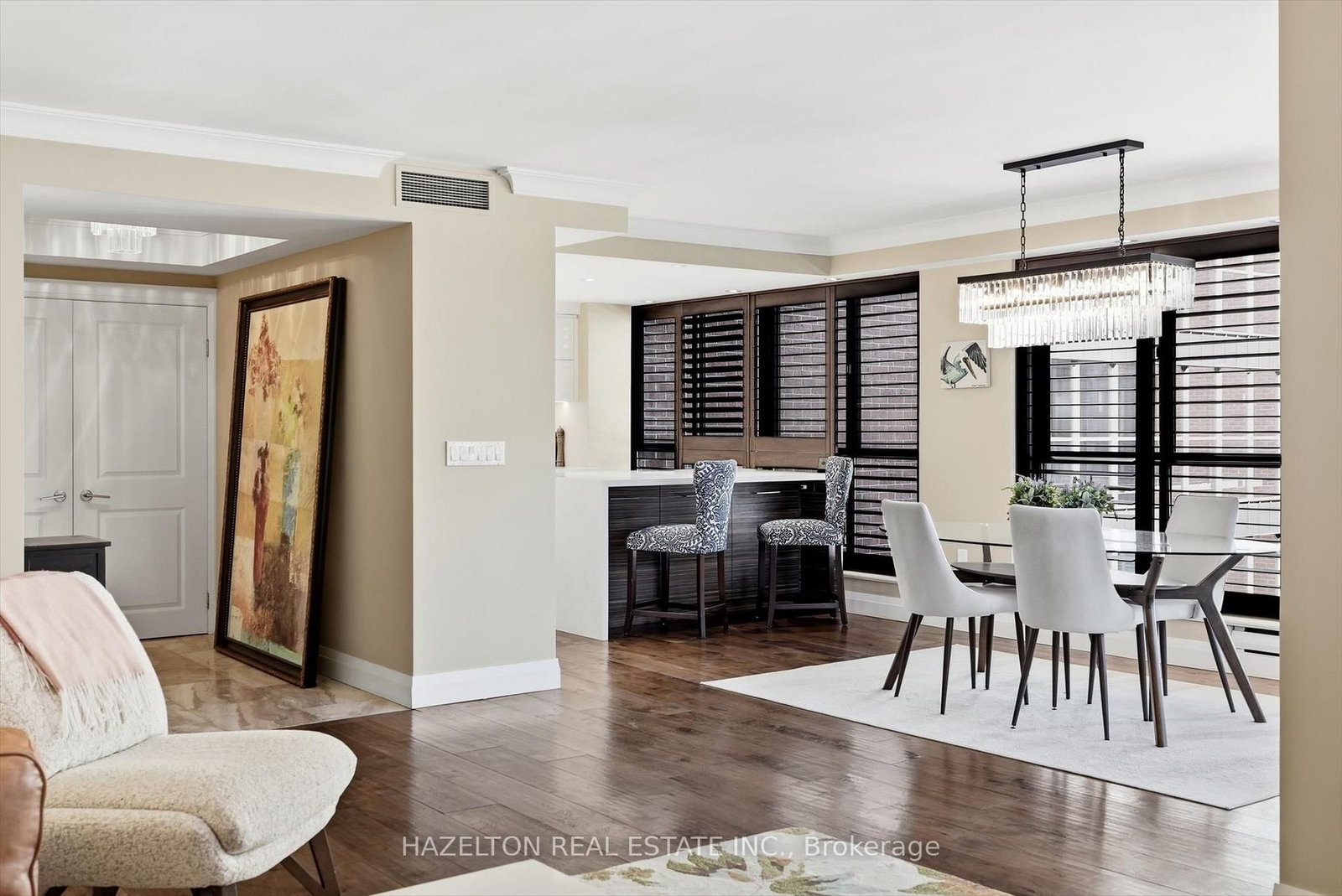 164 Cumberland Street • #608 • Toronto, ON photo 11