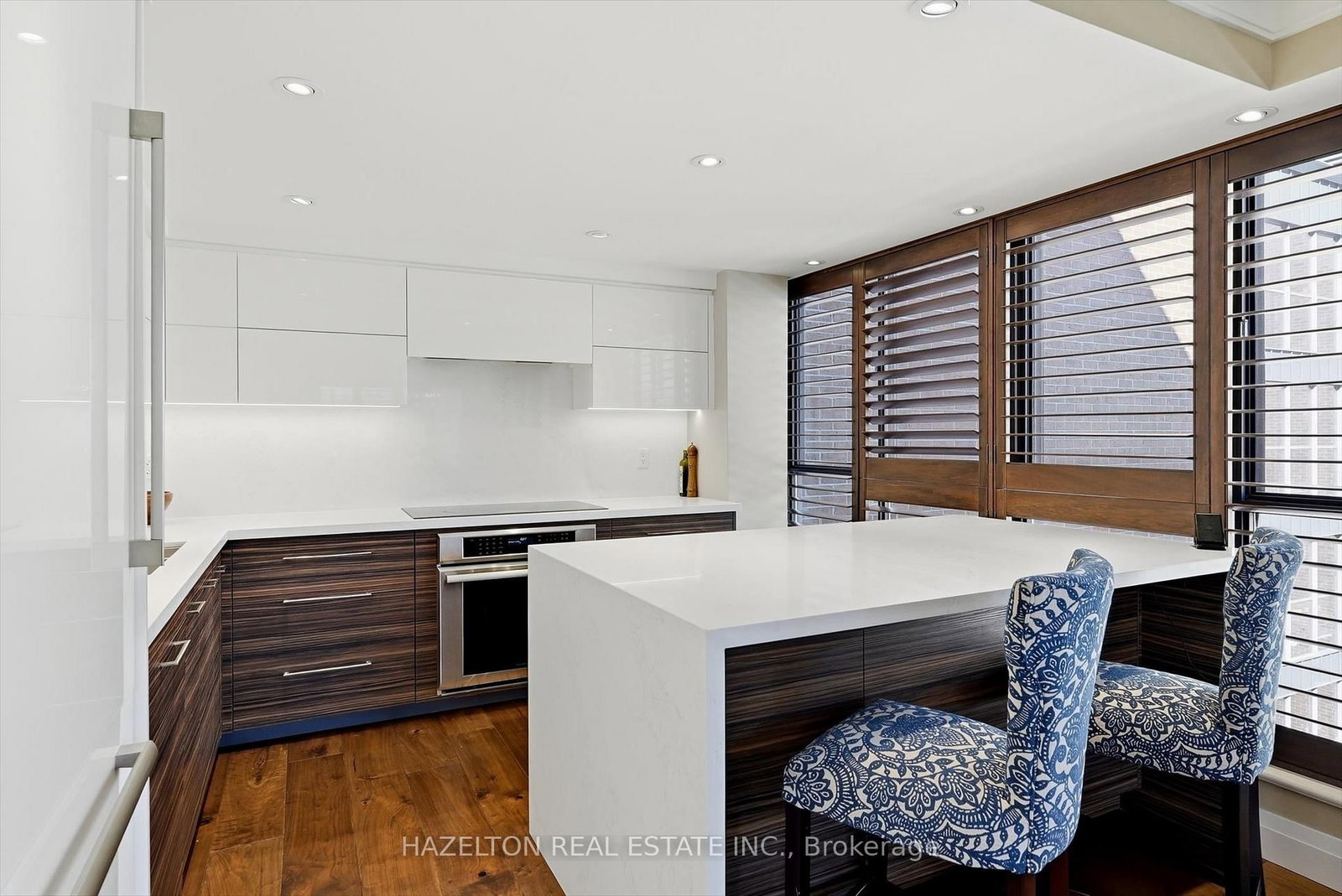 164 Cumberland Street • #608 • Toronto, ON photo 4