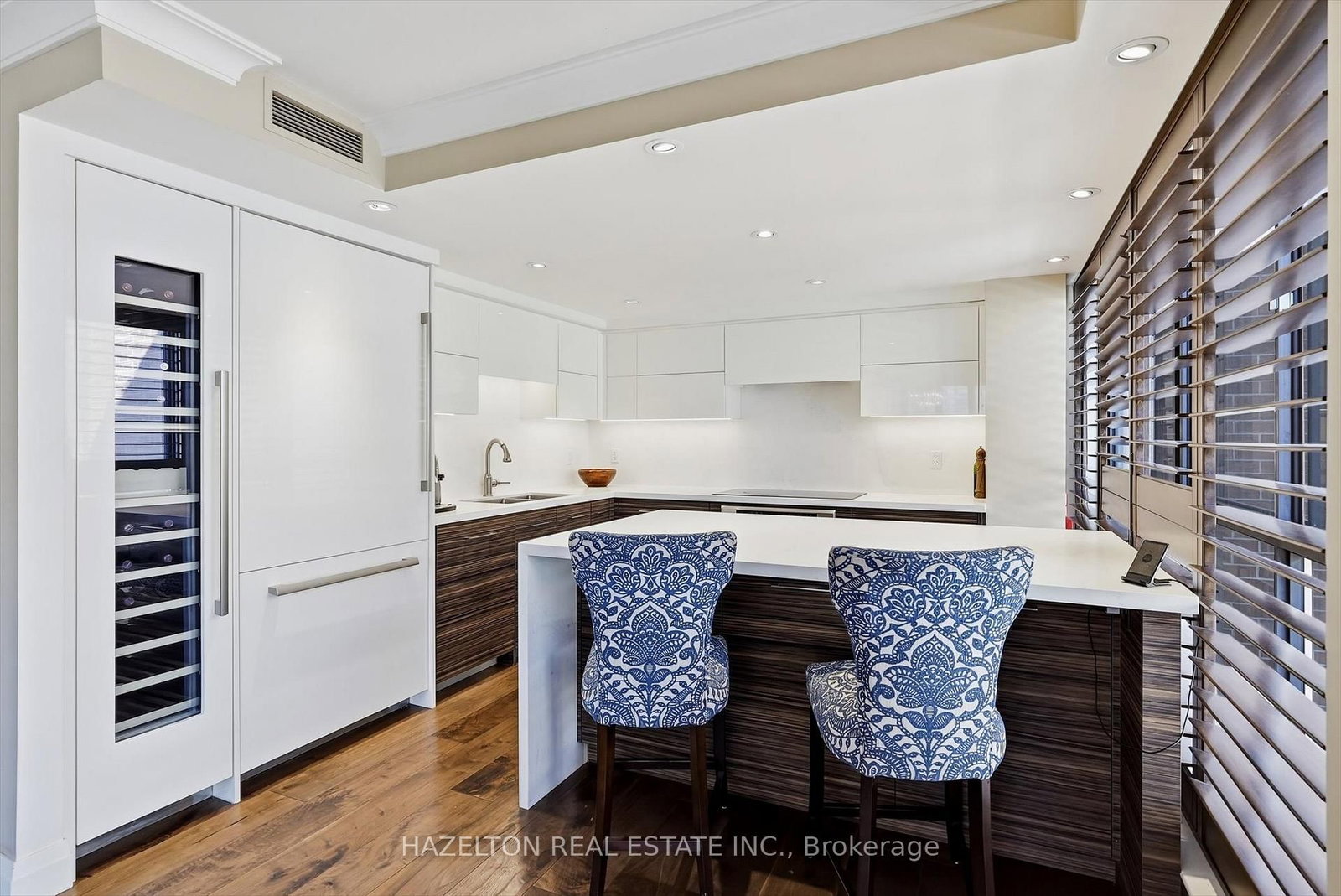 164 Cumberland Street • #608 • Toronto, ON photo 5