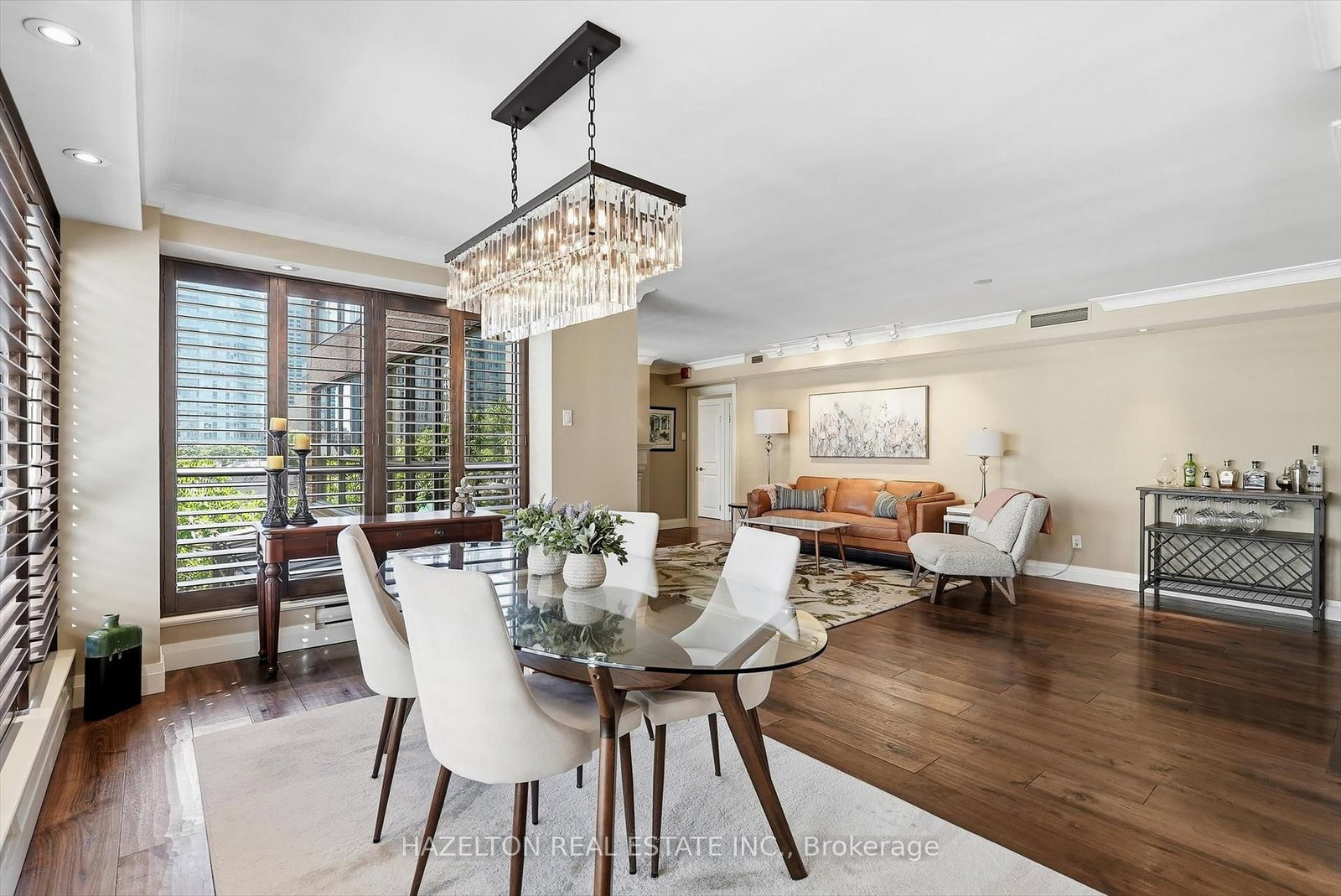 164 Cumberland Street • #608 • Toronto, ON photo 16