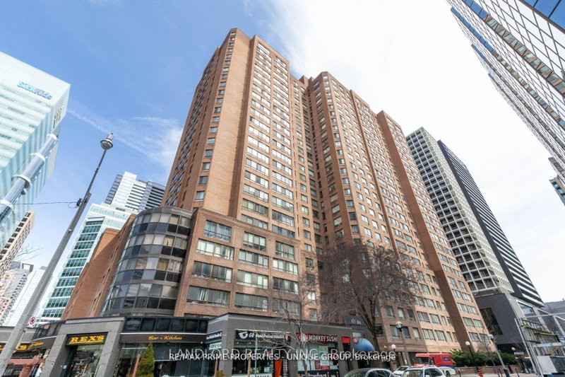 1523 - 633 Bay Street