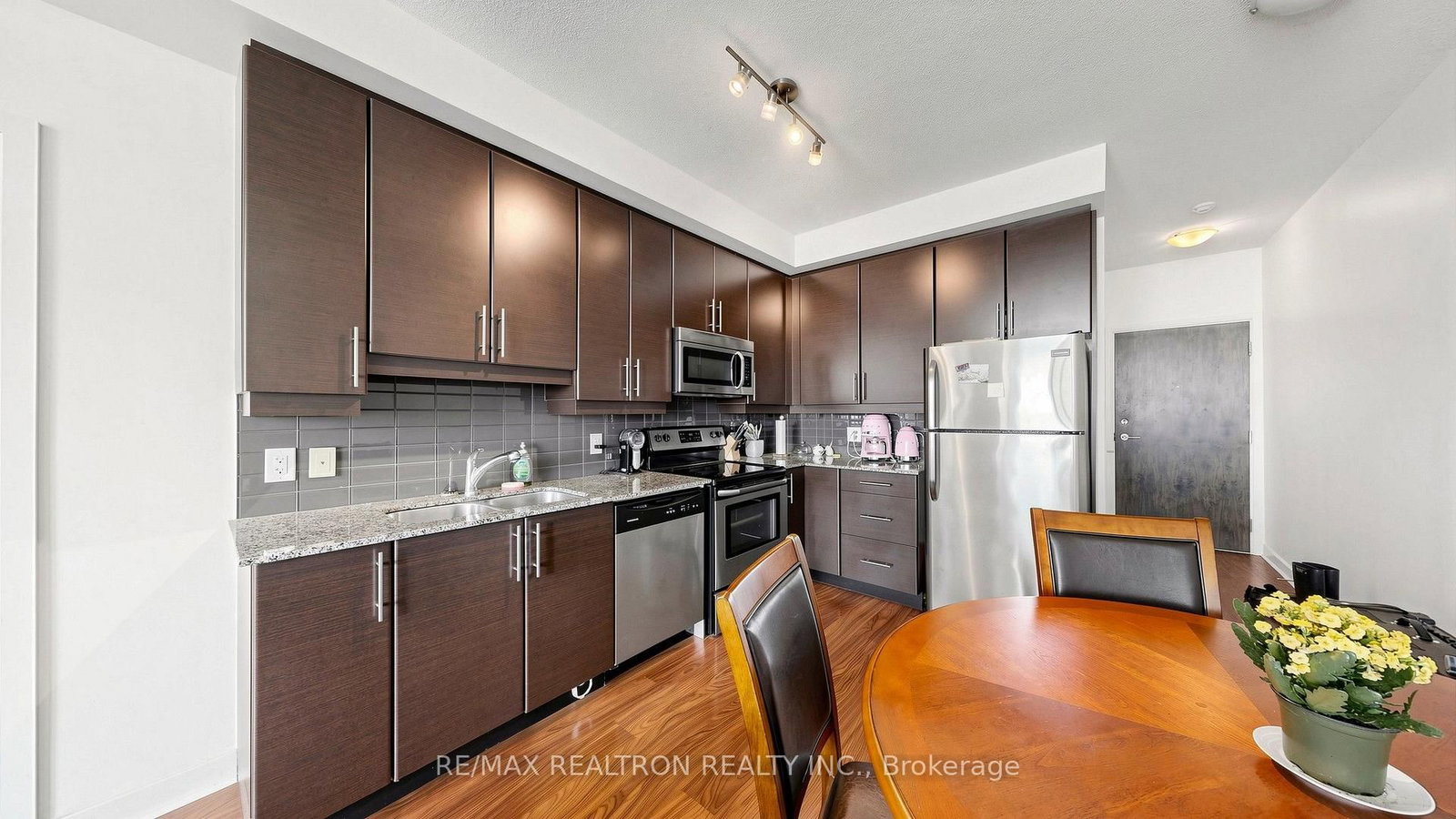 33 Bay Street • #2211 • Toronto, ON photo 14