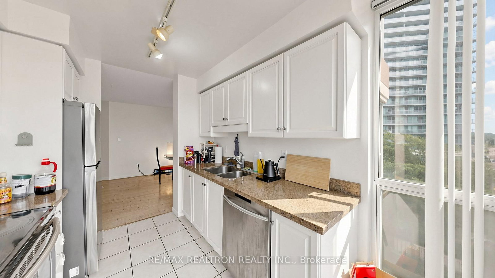 23 Lorraine Drive • #502 • Toronto, ON photo 25