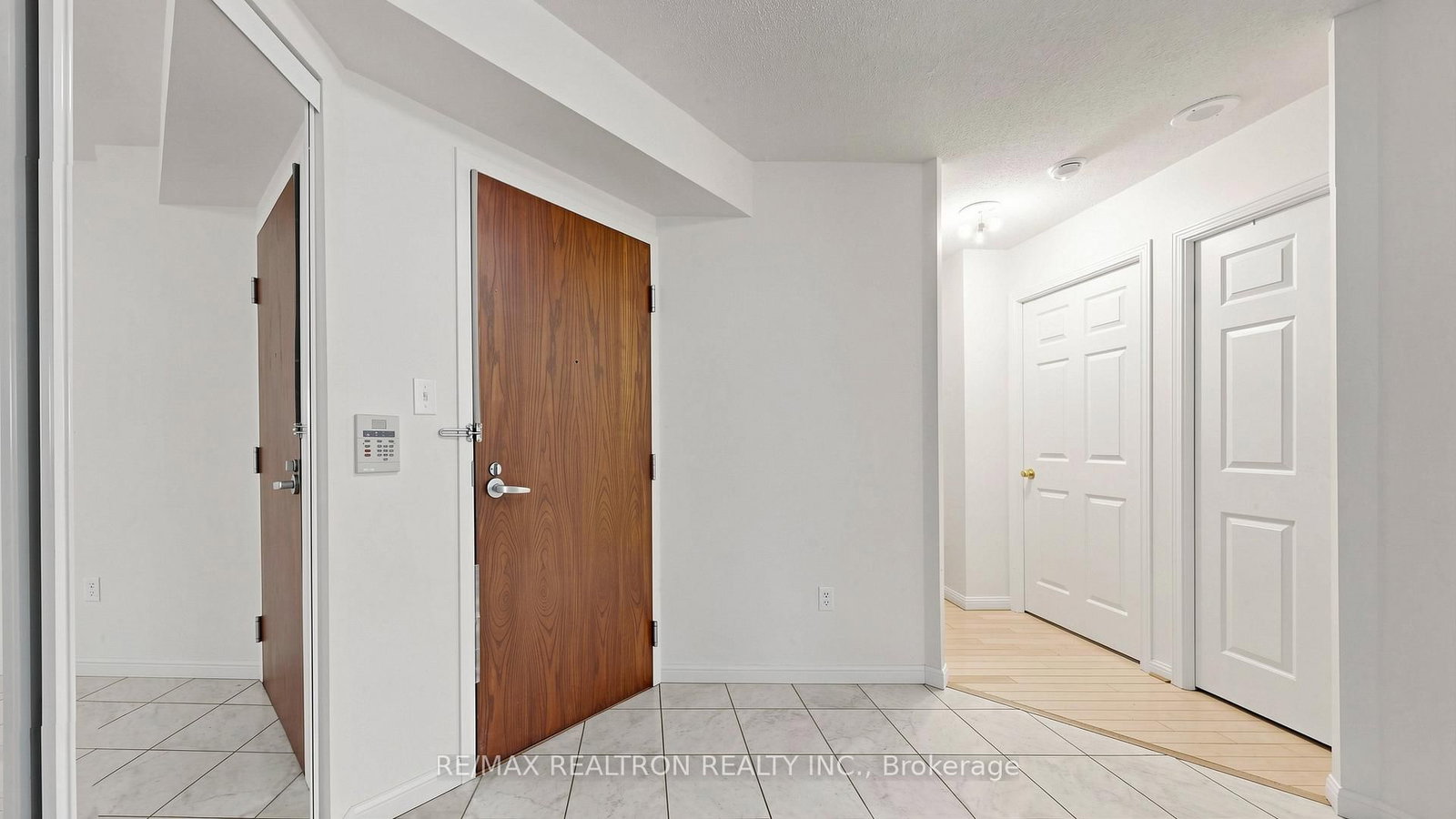23 Lorraine Drive • #502 • Toronto, ON photo 37