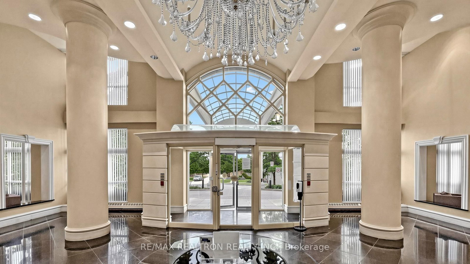 23 Lorraine Drive • #502 • Toronto, ON photo 8