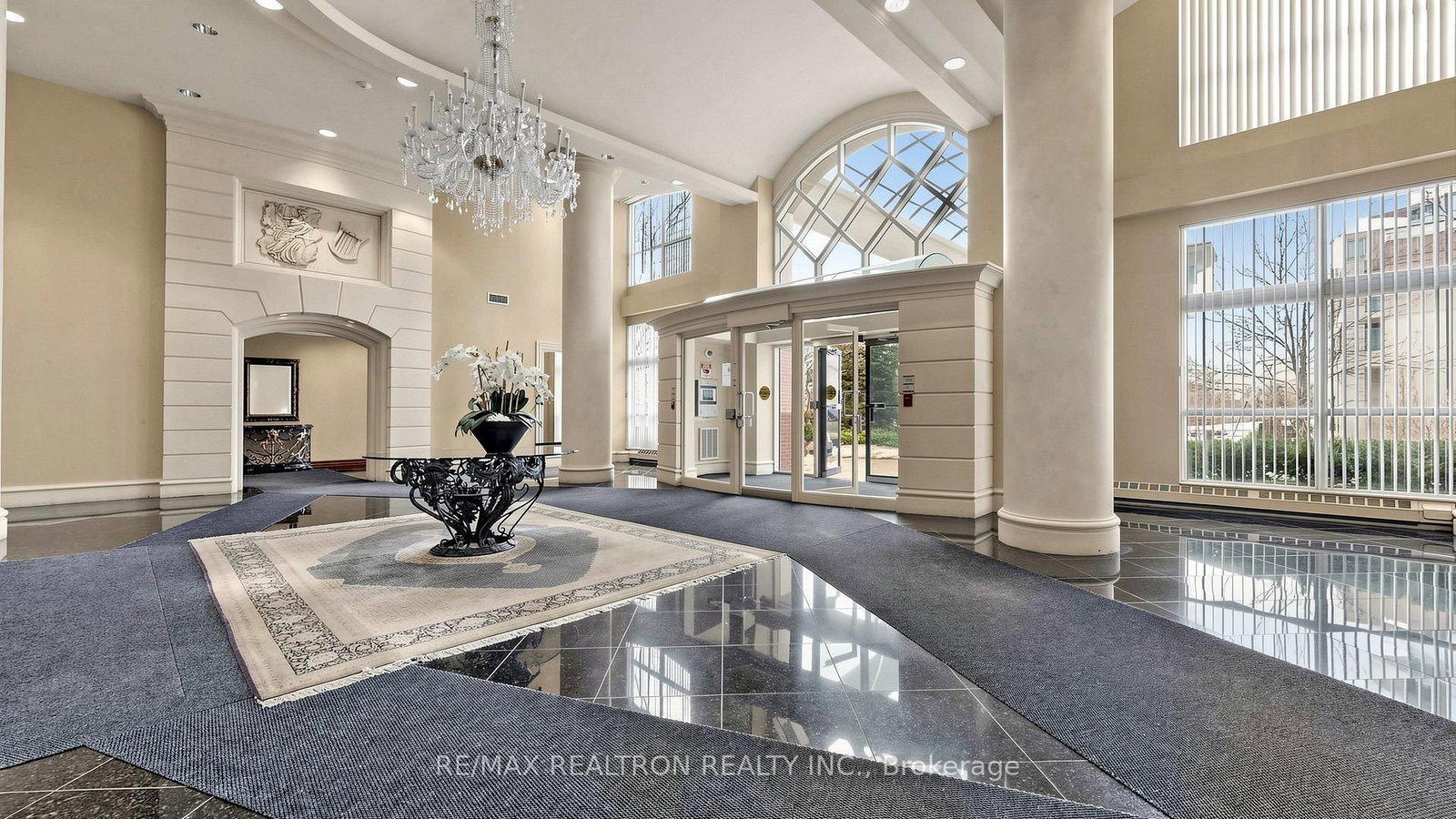 23 Lorraine Drive • #502 • Toronto, ON photo 9