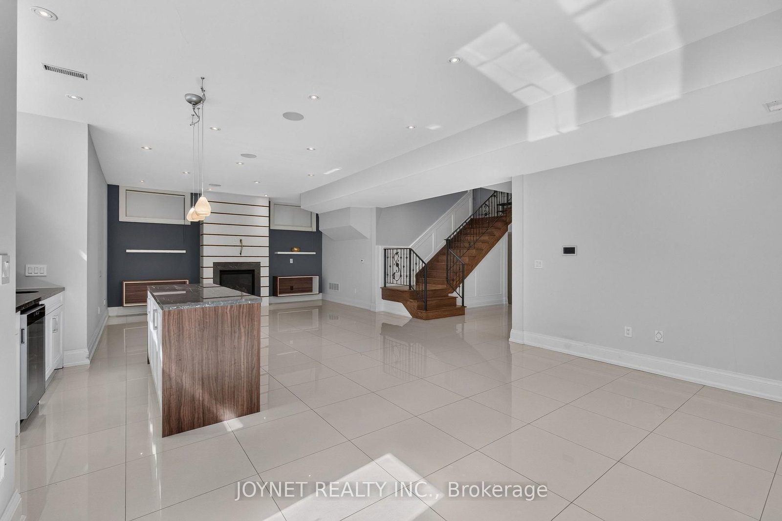 119 Patricia Avenue • Toronto, ON photo 44