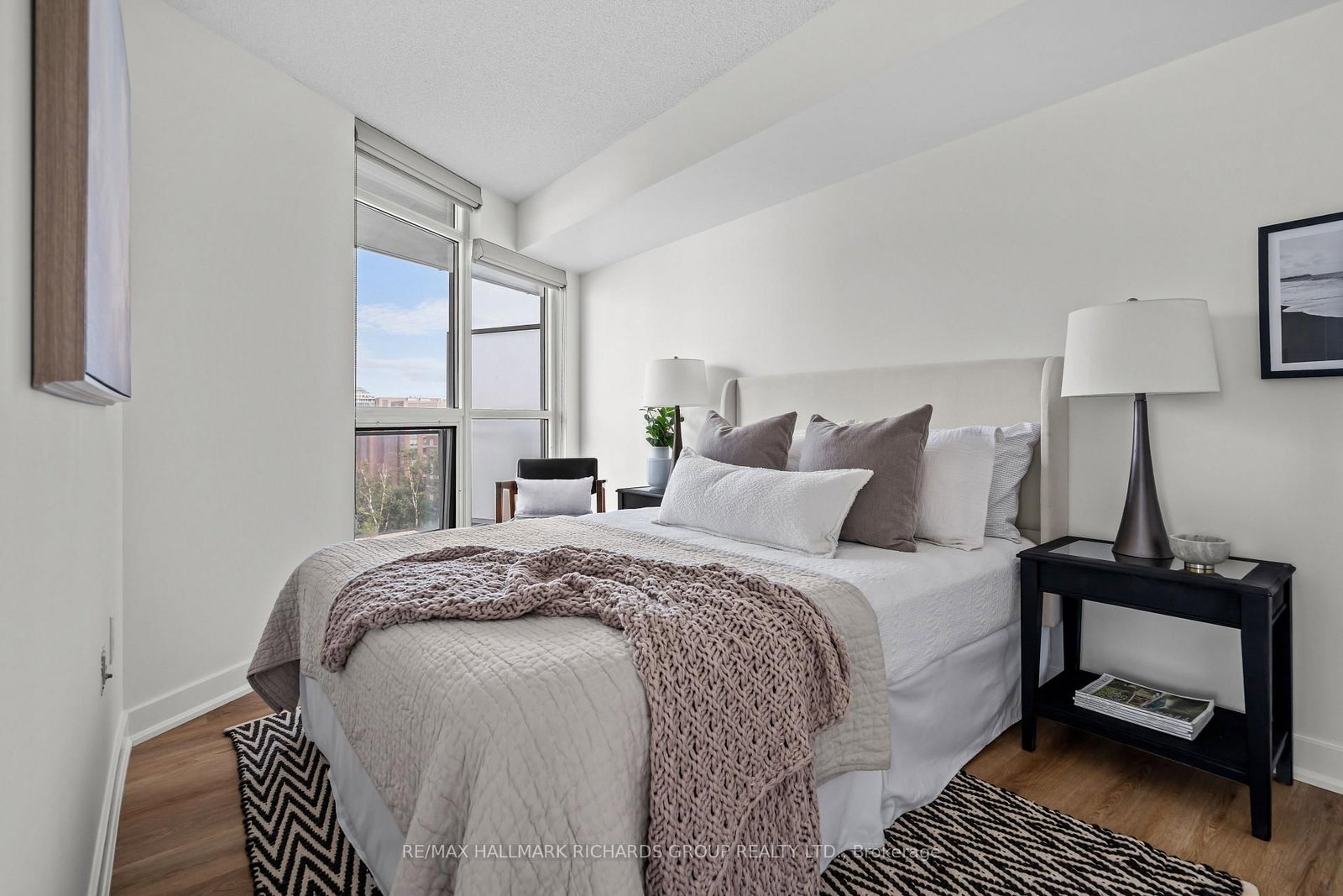 38 Dan Leckie Way • #1208 • Toronto, ON photo 15