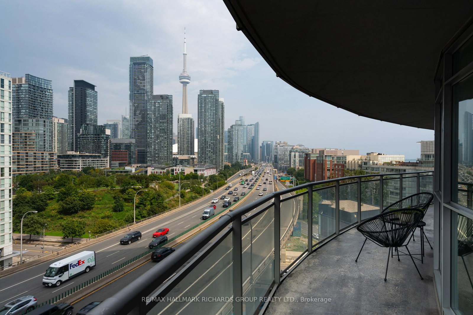 38 Dan Leckie Way • #1208 • Toronto, ON photo 19